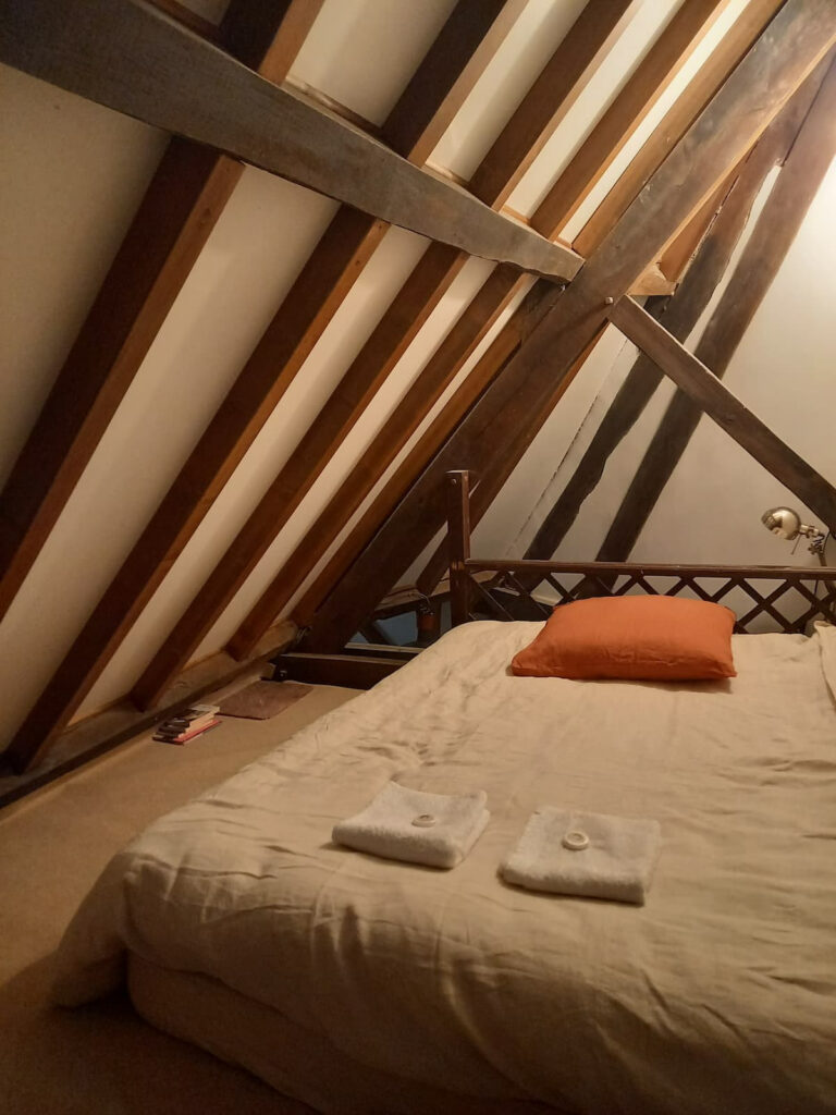 4d0219c9-a4b2-4a9e-a354-ade5f2412527